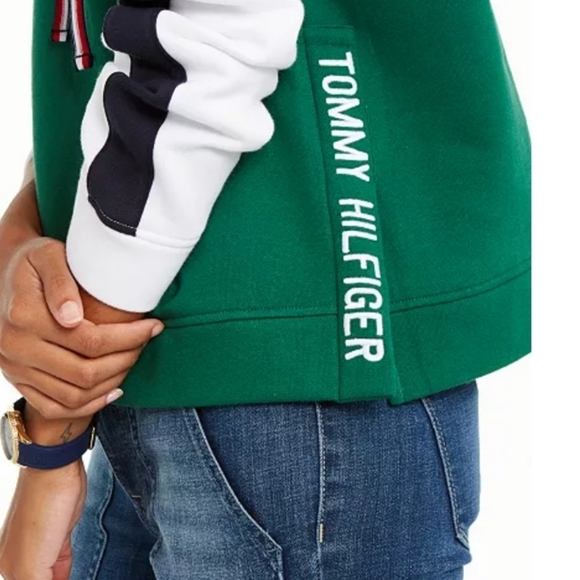 Tommy Hilfiger Colorblock Cowlneck Pullover Crop Sweatshirt sz M (for Macy's) - Picture 3 of 8
